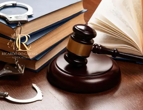 Estratégia de defesa técnica elaborada por advogado criminalista no Rio de Janeiro